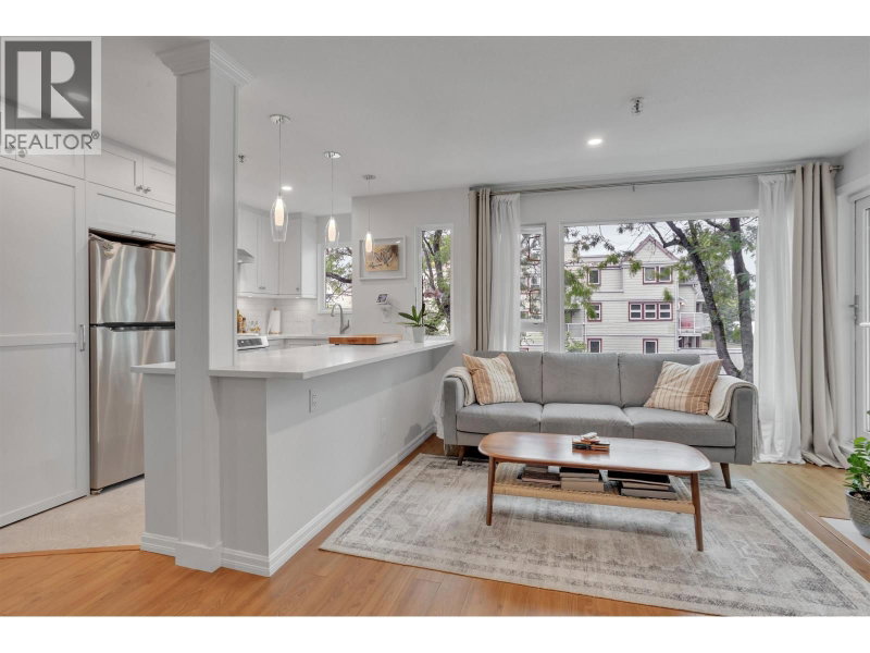2020 8TH Avenue Vancouver British Columbia, V6J 1W5 - 2 Bedrooms Condo For Sale
