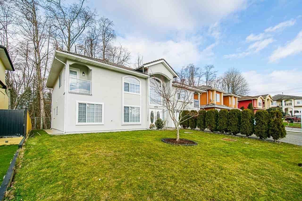 13755 93A Avenue, Surrey, British Columbia V3V 8A9