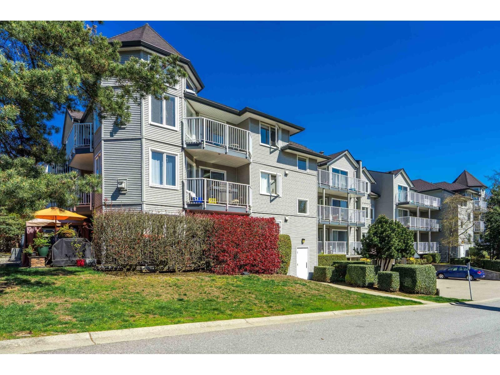 33669 2 Avenue, Mission, British Columbia V2V 6Z4