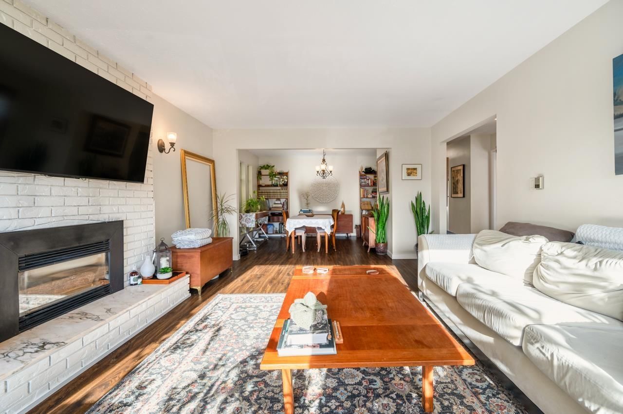 13257 14A Avenue, Surrey, British Columbia V4A 1J2