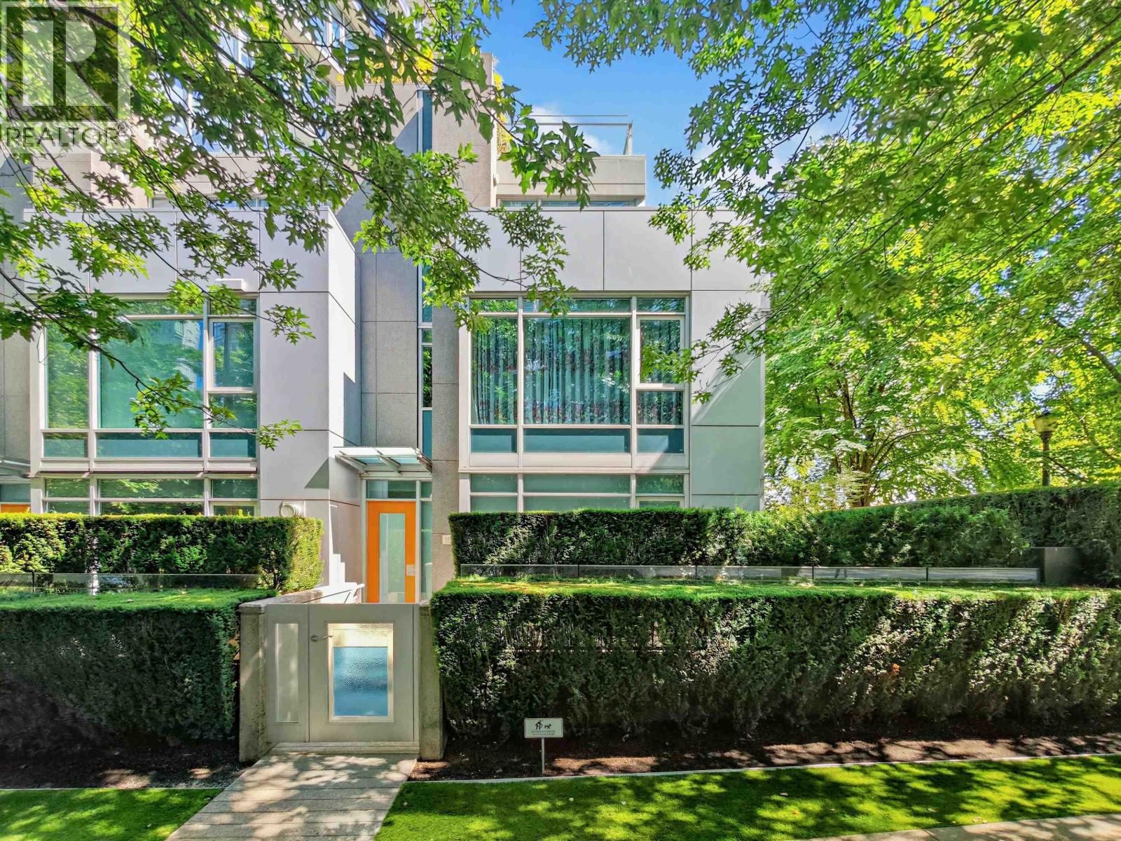 1211 CORDOVA Street, Vancouver, British Columbia V6C 3P9