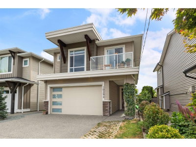 10392 WEDGEWOOD Drive | Chilliwack British Columbia | Slide Image Two