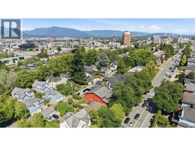 53 12TH Avenue | Vancouver British Columbia | Slide Image Six