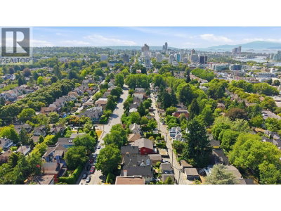 53 12TH Avenue | Vancouver British Columbia | Slide Image Seven