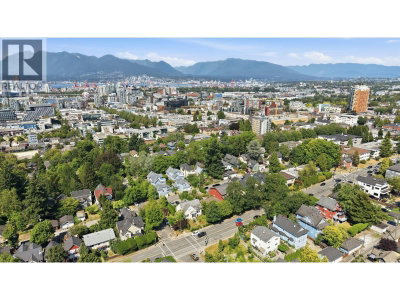 53 12TH Avenue | Vancouver British Columbia | Slide Image Eight