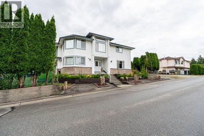 23161 123A Avenue | Maple Ridge British Columbia | Slide Image Two