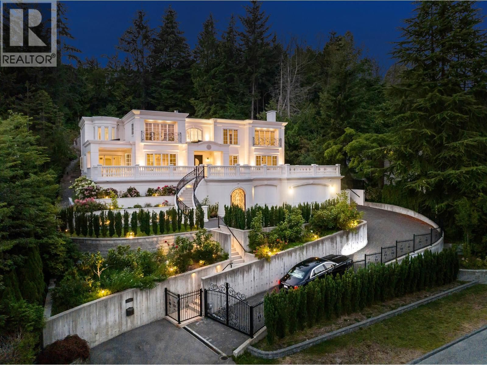 735 ST. ANDREWS Road, West Vancouver, British Columbia V7S 1V5
