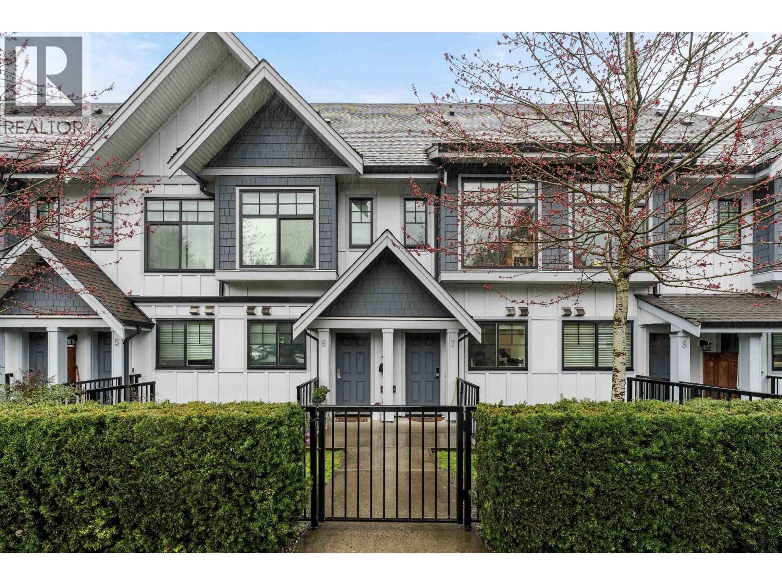 5132 CANADA Way, Burnaby, British Columbia V5E 0C3
