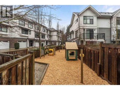 5132 CANADA Way | Burnaby British Columbia | Slide Image Thirty-four