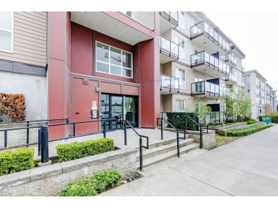 13768 108 Avenue | Surrey British Columbia | Slide Image Four