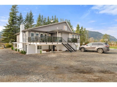 11186 FARMS Road | Mission British Columbia | Slide Image Eight