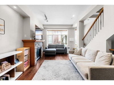 20738 84 Avenue | Langley British Columbia | Slide Image Four