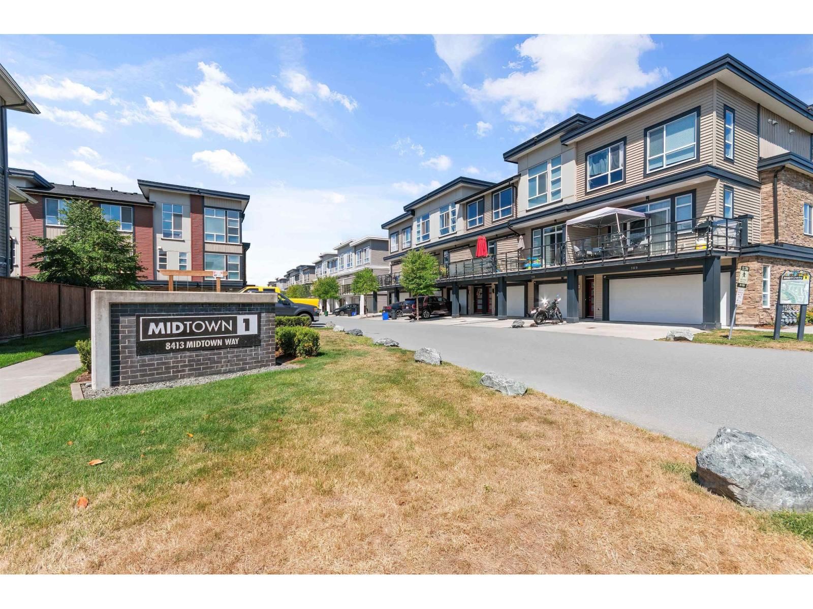 8413 MIDTOWN Way, Chilliwack, British Columbia V2P 0G7