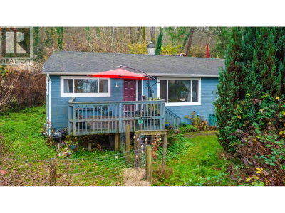 2133 HOPE Street | Port Moody British Columbia | Slide Image Five