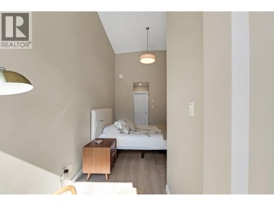 38033 SECOND Avenue | Squamish British Columbia | Slide Image Twelve