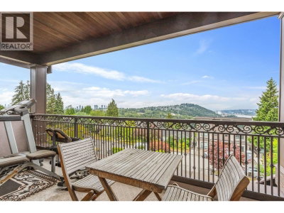 7282 RIDGE Drive | Burnaby British Columbia | Slide Image Thirty-two