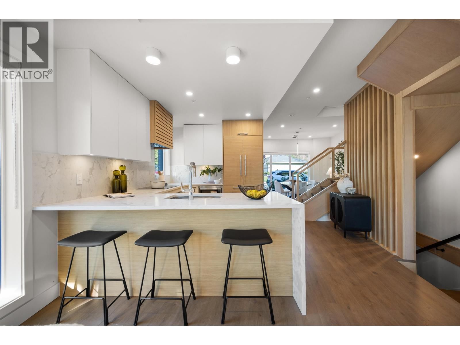 3114 WOODBINE Drive, North Vancouver, British Columbia V7R 2V9