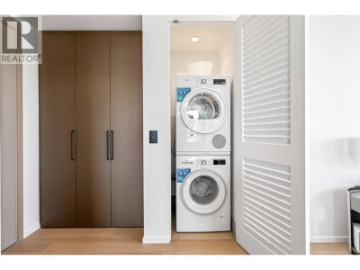 1482 ROBSON Street | Vancouver British Columbia | Slide Image Twenty-seven