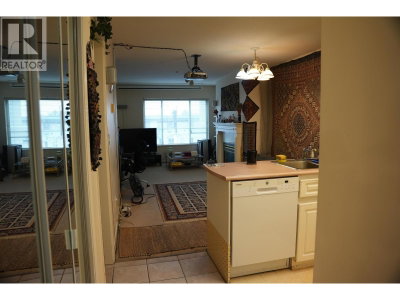 6475 CHESTER Street | Vancouver British Columbia | Slide Image Nine