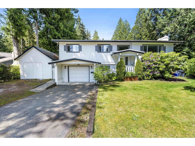 19847 38A Avenue Langley British Columbia, V3A 2V1 - 4 Bedrooms Home For Sale
