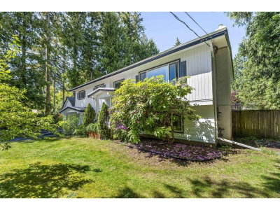 19847 38A Avenue | Langley British Columbia | Slide Image Three