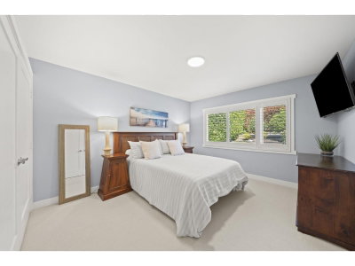 14380 SUNSET Drive | White Rock British Columbia | Slide Image Thirteen