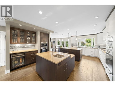 10131 HOLLYWELL Drive | Richmond British Columbia | Slide Image Eleven