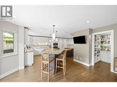 10131 HOLLYWELL Drive | Richmond British Columbia | Slide Image Twenty-two