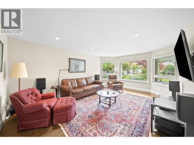 10131 HOLLYWELL Drive | Richmond British Columbia | Slide Image Five