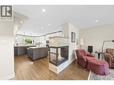 10131 HOLLYWELL Drive | Richmond British Columbia | Slide Image Nine