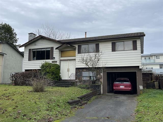 8868 ROSLIN Place Surrey British Columbia, V3V 6L8 - 6 Bedrooms Home For Sale