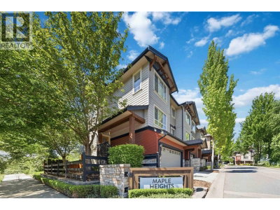 11305 240 Street | Maple Ridge British Columbia | Slide Image Three