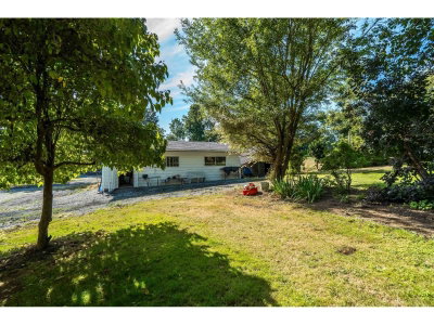 27437 12B Avenue | Langley British Columbia | Slide Image Thirty-three