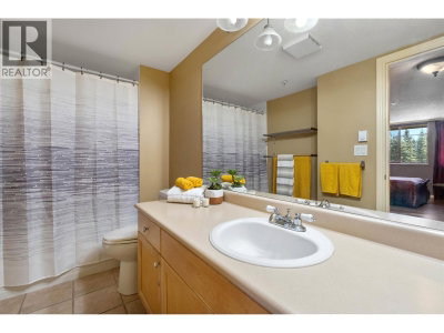 8080 NICKLAUS NORTH Boulevard | Whistler British Columbia | Slide Image Eighteen