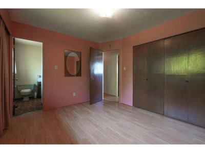 17844 57A Avenue | Surrey British Columbia | Slide Image Seventeen