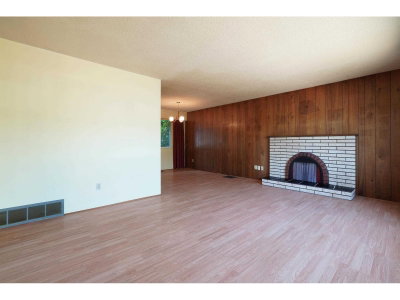 17844 57A Avenue | Surrey British Columbia | Slide Image Eight