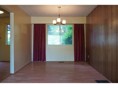 17844 57A Avenue | Surrey British Columbia | Slide Image Nine