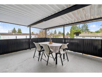 7576 140 Street | Surrey British Columbia | Slide Image Thirteen