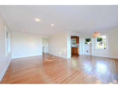 14249 MARINE Drive | White Rock British Columbia | Slide Image Thirteen