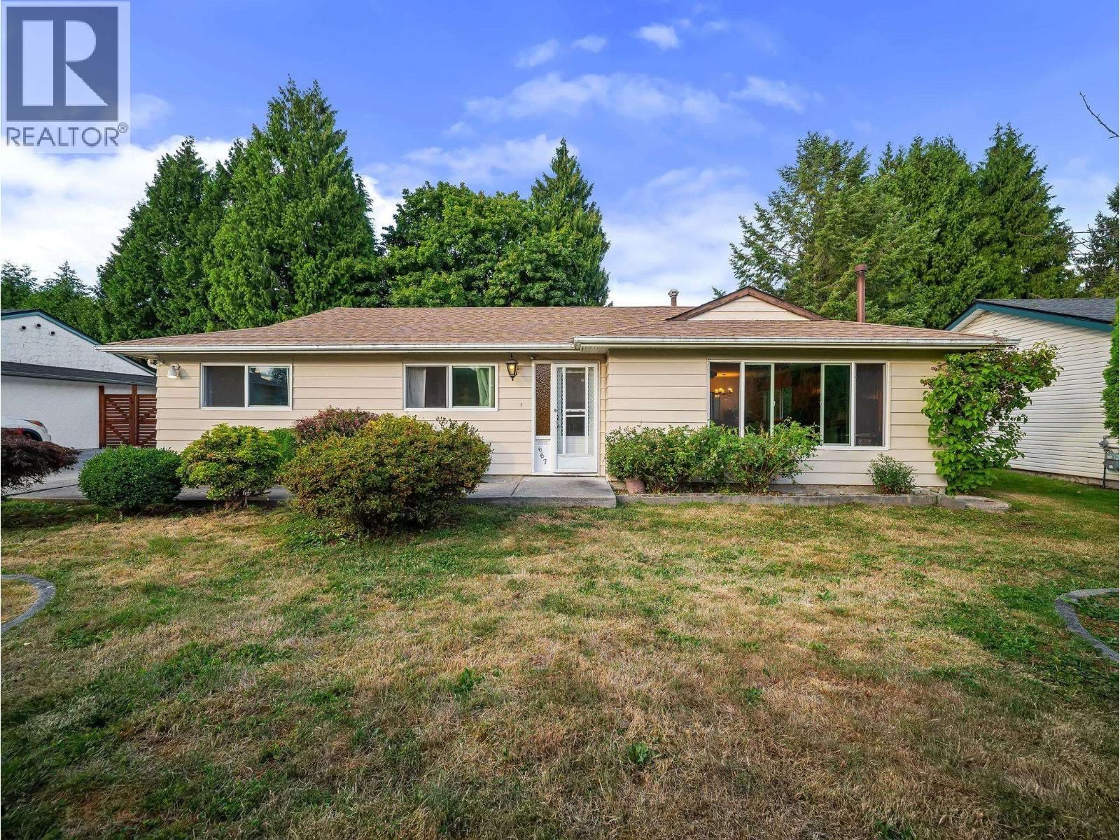 667 CYPRESS Street, Coquitlam, British Columbia V3J 6L3