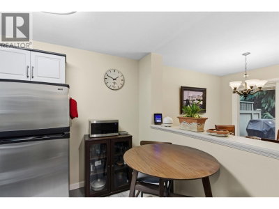 2736 ATLIN Place | Coquitlam British Columbia | Slide Image Ten