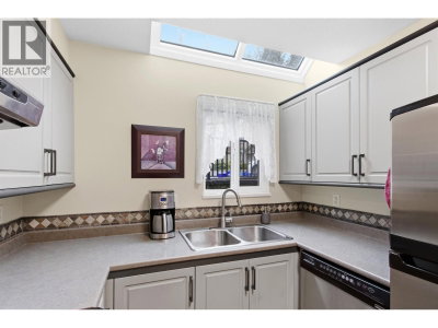 2736 ATLIN Place | Coquitlam British Columbia | Slide Image Seven