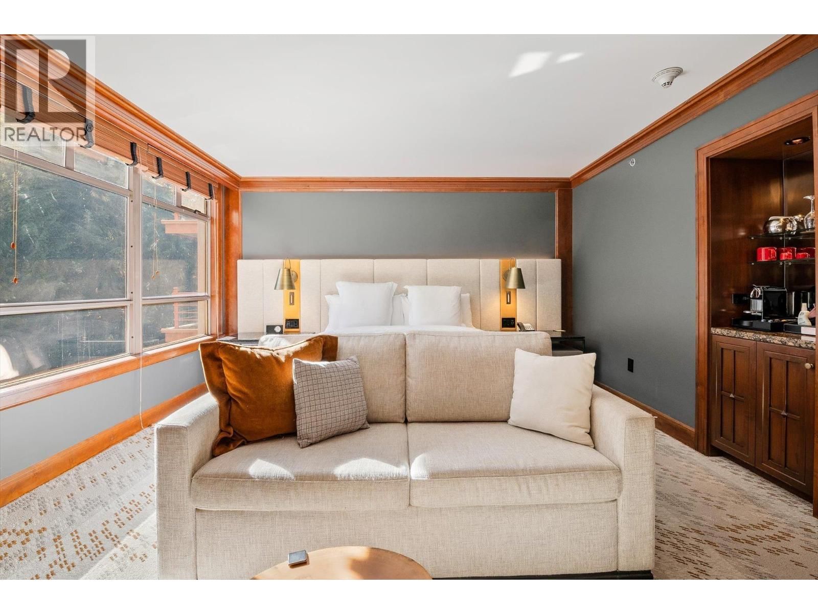 518 4591 BLACKCOMB Way property photo