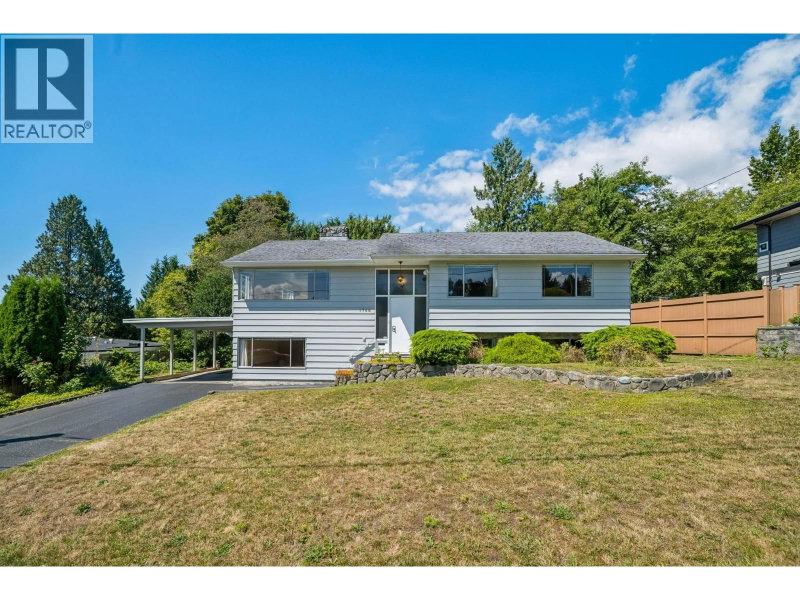 1768 OTTAWA Place West Vancouver British Columbia, V7V 2T7 - 4 Bedrooms Home For Sale