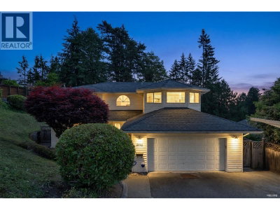 3898 FROMME Road | North Vancouver British Columbia | Slide Image Four
