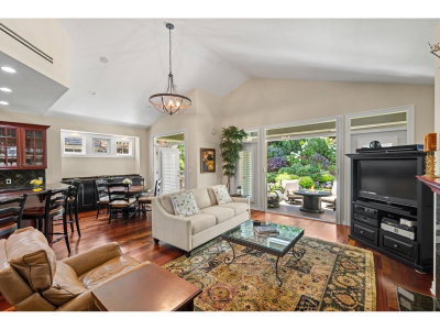 15715 34 Avenue | Surrey British Columbia | Slide Image Eight