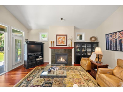 15715 34 Avenue | Surrey British Columbia | Slide Image Nine