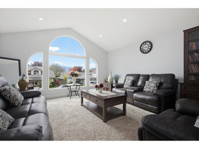 5648 VILLA ROSA Place | Chilliwack British Columbia | Slide Image Eleven