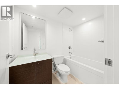 7371 WESTMINSTER Highway | Richmond British Columbia | Slide Image Nine