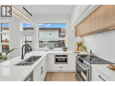 13618 232ST Street | Maple Ridge British Columbia | Slide Image Eight